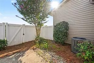 1942 Tweed Ln, Burlington, NC 27215 - Photo 6