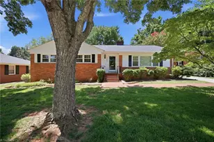 2911 Cornwallis Dr W, Greensboro, NC 27408 - Photo 2