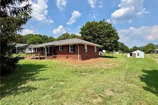 2022 Wicker Lovell Rd, Randleman, NC 27317 - Photo 4