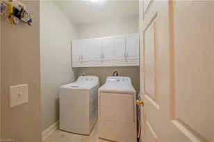 4001 Briarwood Ave, High Point, NC 27265 - Photo 14