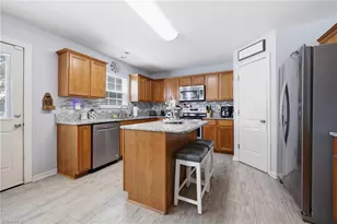 116 W View Dr, Burlington, NC 27215 - Photo 16