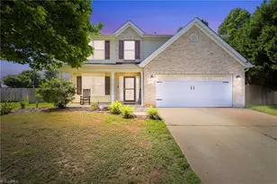 116 W View Dr, Burlington, NC 27215 - Photo 1