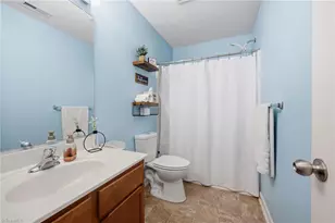 116 W View Dr, Burlington, NC 27215 - Photo 12