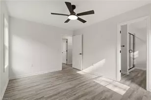 1540 Reynolds Forest Dr, Winston-Salem, NC 27107 - Photo 14