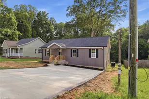 1540 Reynolds Forest Dr, Winston-Salem, NC 27107 - Photo 2