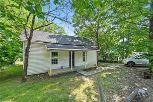 1119 N Park Ave, Burlington, NC 27217 - Photo 2
