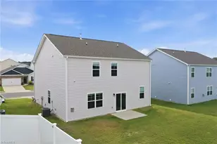 1420 Carisbrooke Dr, Mebane, NC 27302 - Photo 28