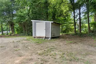 1266 E Holly Grove Rd, Lexington, NC 27292 - Photo 20