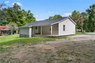 1266 E Holly Grove Rd, Lexington, NC 27292 - Photo 22