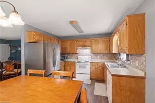 106 N Arlington Ave, Jonesville, NC 28642 - Photo 10