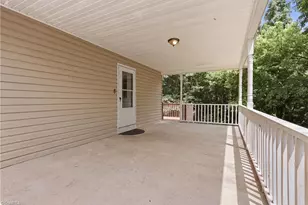 106 N Arlington Ave, Jonesville, NC 28642 - Photo 4