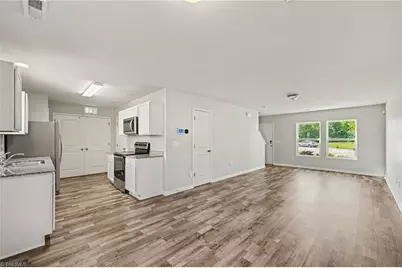 3910 Bellingham Court, Greensboro, NC 27406 - Photo 10