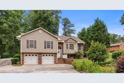 675 Country Club Road, Wilkesboro, NC 28697 - Photo 2