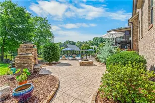 207 Pinnacle Dr, High Point, NC 27265 - Photo 38