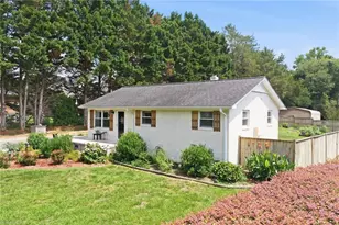 1042 Third St, Mebane, NC 27302 - Photo 2