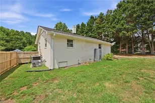 1042 Third St, Mebane, NC 27302 - Photo 30