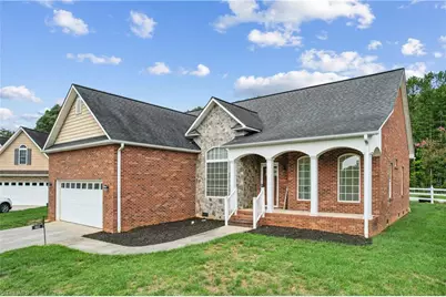116 New Hampshire Court, Mocksville, NC 27028 - Photo 2