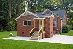 313 Skeet Club Rd, High Point, NC 27265 - Photo 34