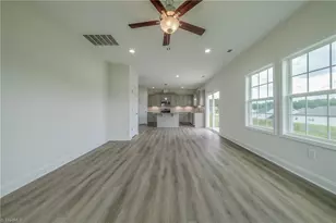 3707 Contimental Sq, Kernersville, NC 27284 - Photo 18
