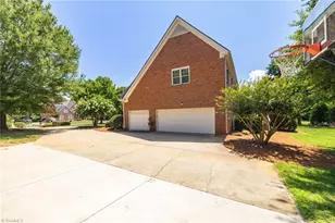 6177 Bar-Mot Dr, Greensboro, NC 27455 - Photo 4