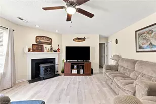7027 Hill-N-Dale Dr, Kernersville, NC 27284 - Photo 10