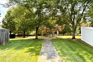 7027 Hill-N-Dale Dr, Kernersville, NC 27284 - Photo 44