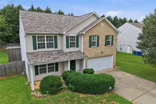 7027 Hill-N-Dale Dr, Kernersville, NC 27284 - Photo 4