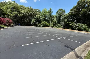 408 8th St, North Wilkesboro, NC 28659 - Photo 2