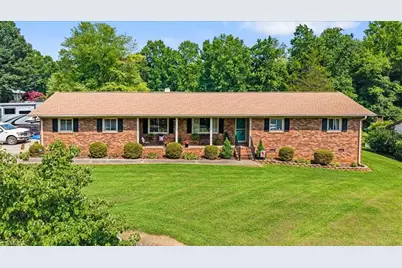 4662 Pineview Drive, Trinity, NC 27370 - Photo 2