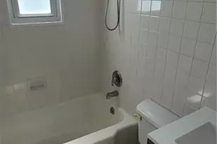 1805 Villa Dr, Greensboro, NC 27403 - Photo 8