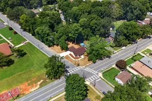 1730 Willow Rd, Greensboro, NC 27404 - Photo 8
