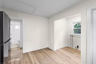 1444 Irving St, Winston-Salem, NC 27103 - Photo 8