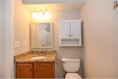 6704 W Friendly Avenue #4D, Greensboro, NC 27410 - Photo 18
