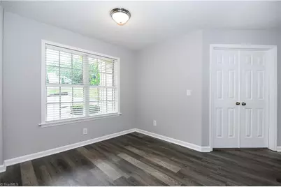 6704 W Friendly Avenue #4D, Greensboro, NC 27410 - Photo 14