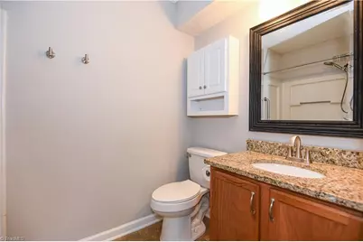6704 W Friendly Avenue #4D, Greensboro, NC 27410 - Photo 22