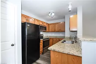 6704 W Friendly Ave, Greensboro, NC 27410 - Photo 12