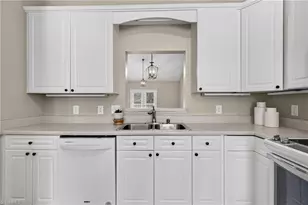 122 Olde Manor Ct, Siler City, NC 27344 - Photo 4