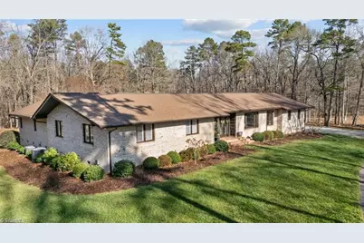 6955 Harlow Drive, High Point, NC 27263 - Photo 12