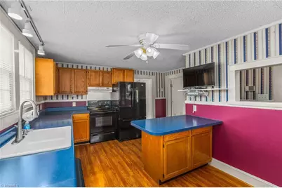3140 Iris Street, Winston-Salem, NC 27107 - Photo 12