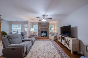 1460 Land Grv Dr, Kernersville, NC 27284 - Photo 4