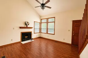 7 Brook Pine Cir, Greensboro, NC 27406 - Photo 4