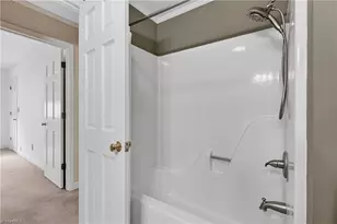 2866 Hickory Dr, Asheboro, NC 27205 - Photo 32