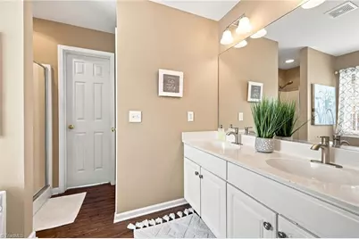 4020 Maid Marion Court, Jamestown, NC 27282 - Photo 18