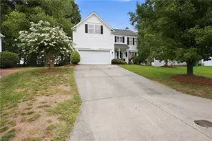 4020 Maid Marion Ct, Jamestown, NC 27282 - Photo 1