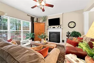 4020 Maid Marion Ct, Jamestown, NC 27282 - Photo 12