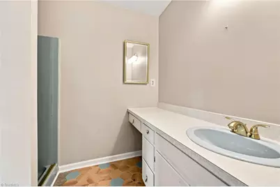 1310 Westridge Road, Greensboro, NC 27410 - Photo 28