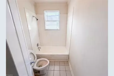 920 Elm Street, Burlington, NC 27217 - Photo 10