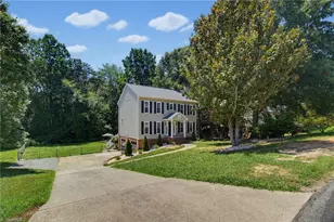 6013 Stone Bluff Dr, Clemmons, NC 27012 - Photo 2