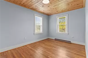 290 Riverview Dr, Sparta, NC 28675 - Photo 20
