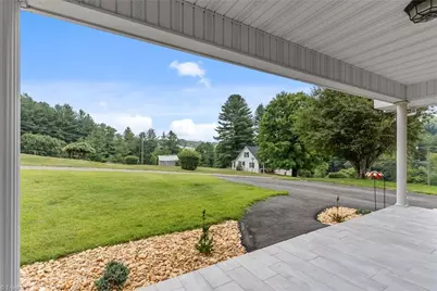 290 Riverview Drive, Sparta, NC 28675 - Photo 4